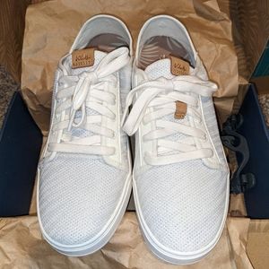 OluKai Pehuea Li White Tennis shoes